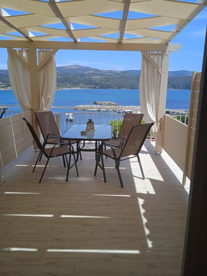 To Limanaki Apartment Finikounta Luaran gambar
