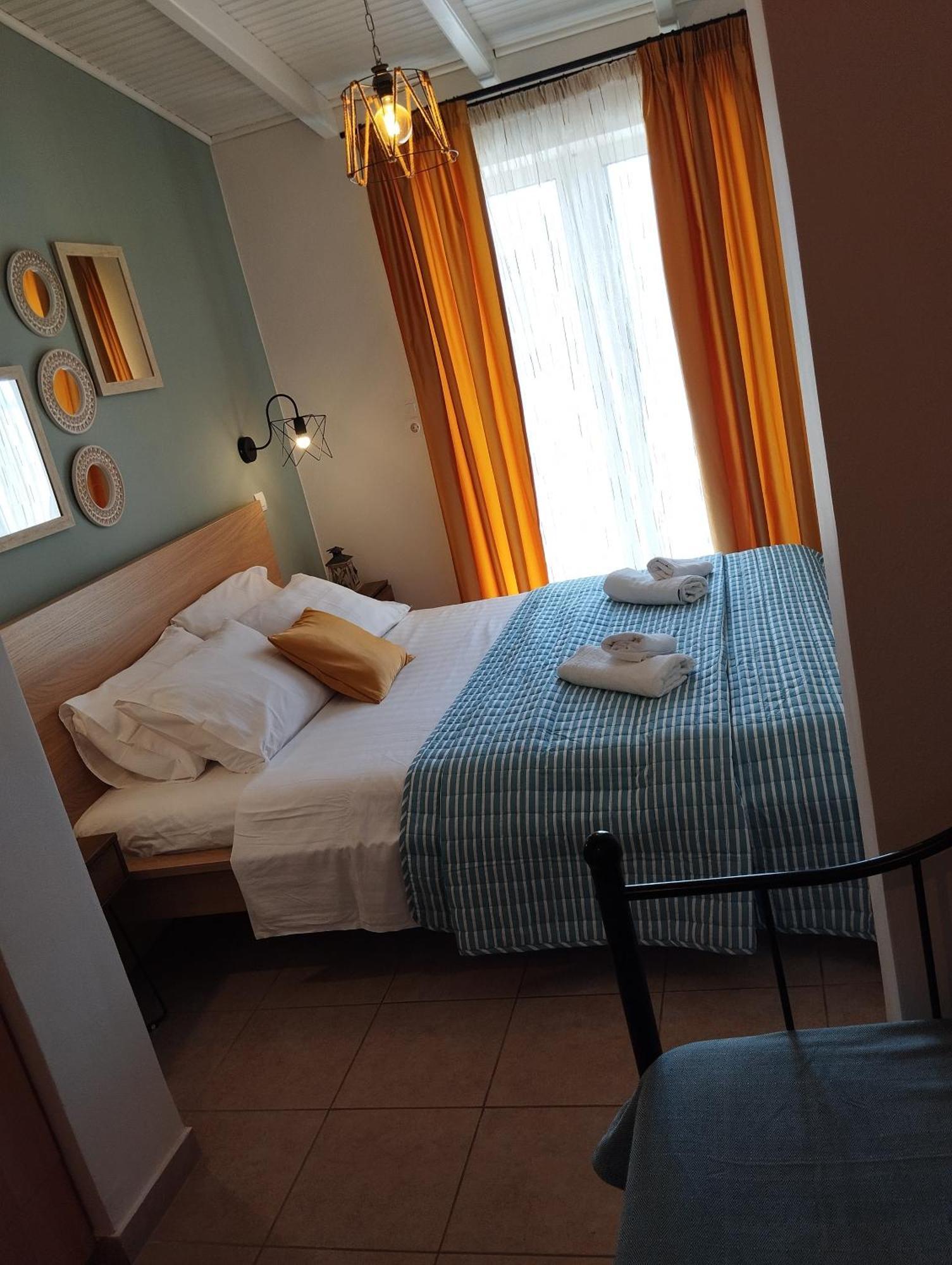 To Limanaki Apartment Finikounta Luaran gambar
